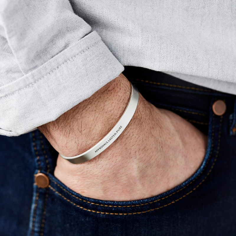 Gelang Manset Ukiran Gratis 4M - Men Accessories Name ulasan dan harga