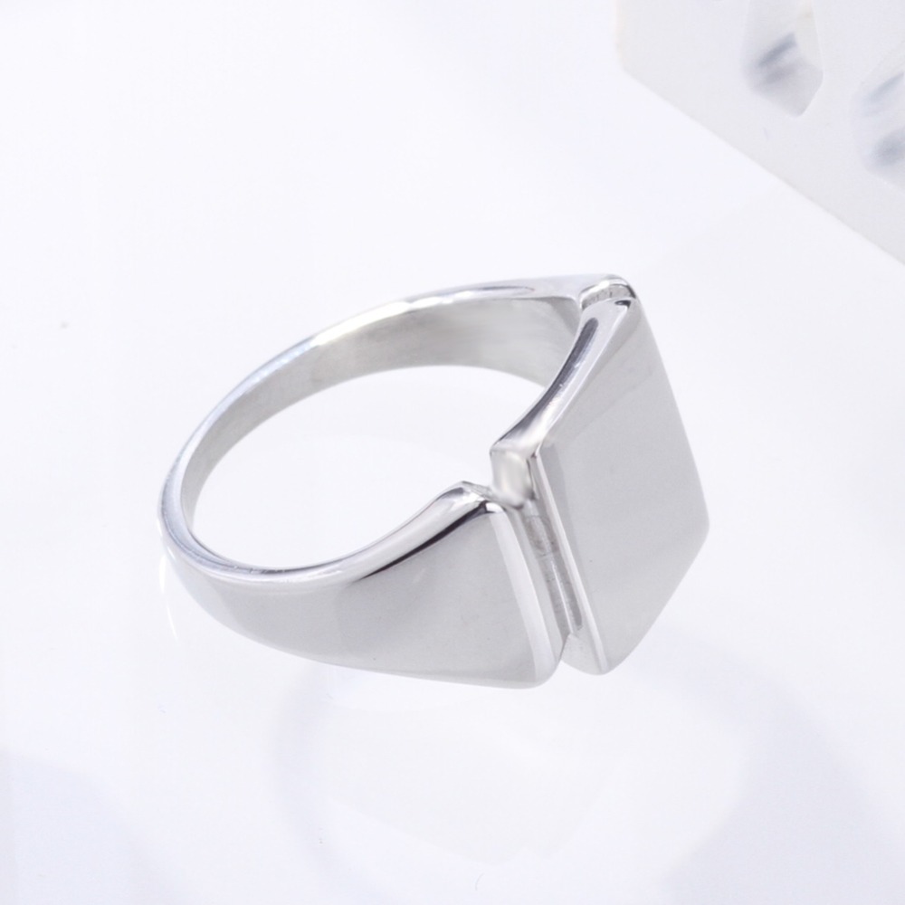 Soul Cincin Baja Titanium Pria - Signet Ring Men ulasan dan harga